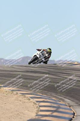 media/Dec-07-2025-CVMA (Sun) [[3e7d2de5dc]]/Race 7-Formula Lightweight Twins Shootout/